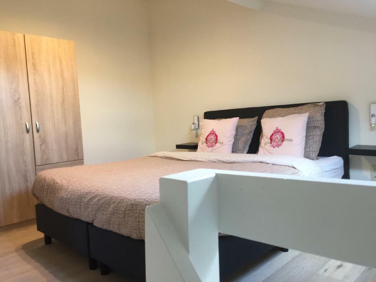 브레데네 Vakantiestudio Melroce 빌라 외부 사진